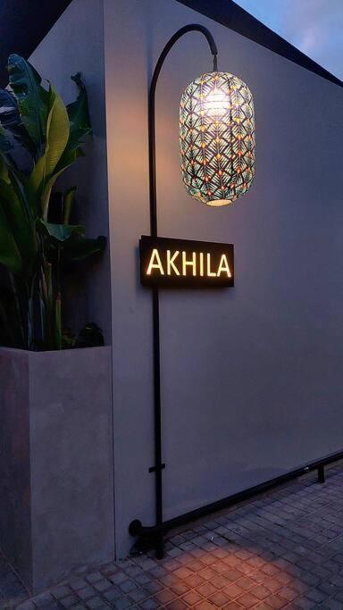 Akhila 1 - 1 Bedroom Modern Tropical Villa At The Heart Of Seminyak Luaran gambar